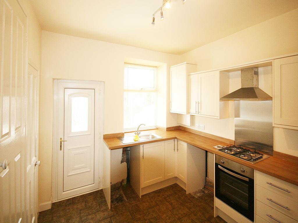 2 bedroom terraced house To Let in Barnoldswick - IMG_1200.jpg